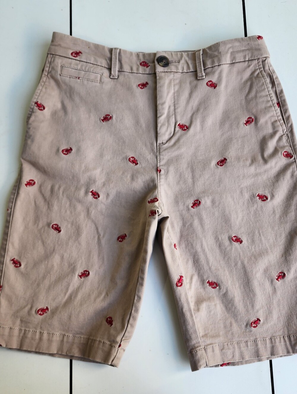 Croft & Barrow Womens Stretch Beige Red Lobsters Embroidered shorts SZ 4